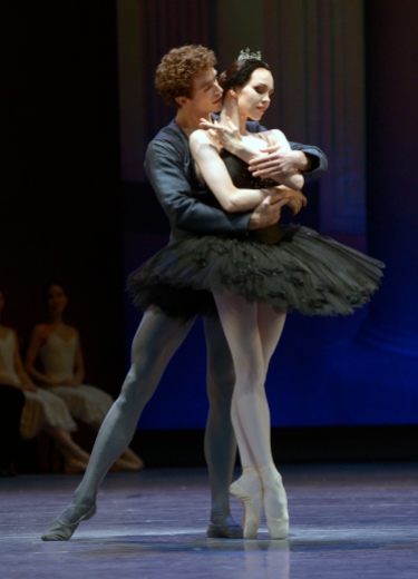 Viktorina Kapitonova William Moore Swan Lake Ballet Zurich